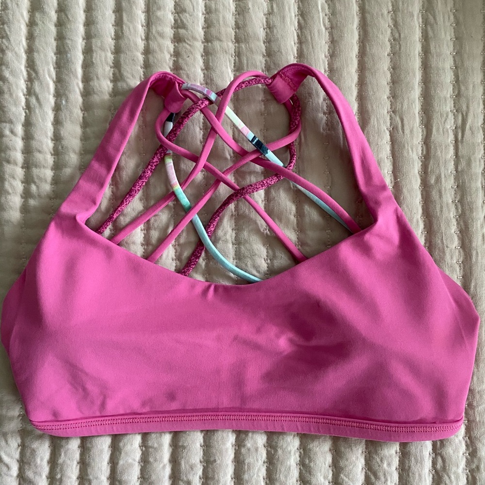 Lululemon sports bra size 6